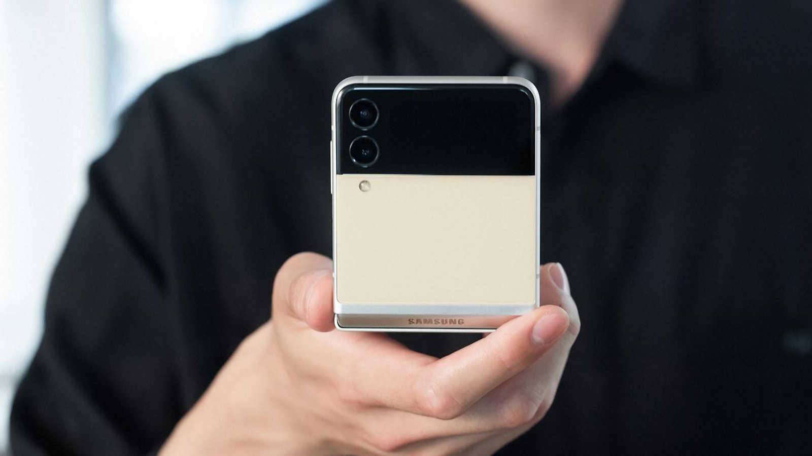 Samsung Galaxy Z Flip3