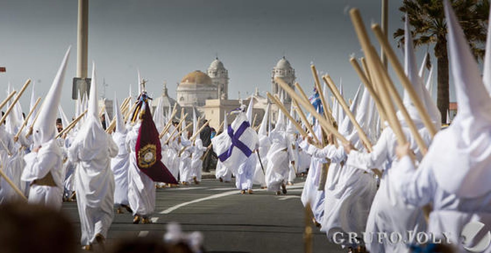 El Despojado

Foto: Joaquin Pino / Jesus Marin / Julio Gonzalez