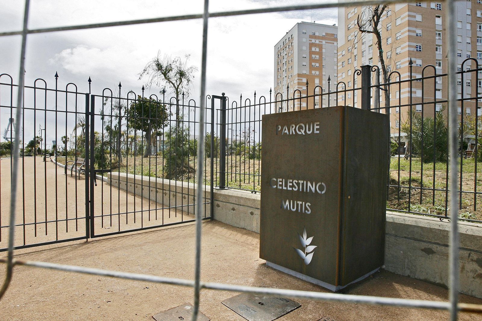 Imagen de archivo del parque Celestino Mutis de Cádiz, ubicado en el barrio de Astilleros