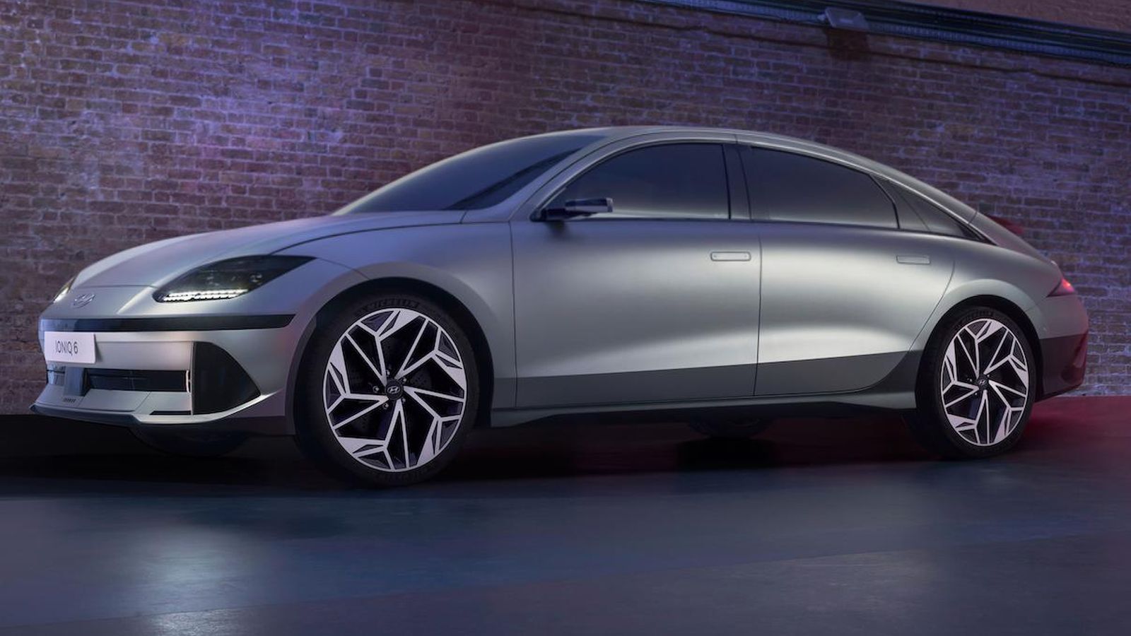 La aerodinámica del Ioniq 6 permitirá sacar más provecho a cada kWh almacenado en su batería y, así, obtener autonomías de récord.