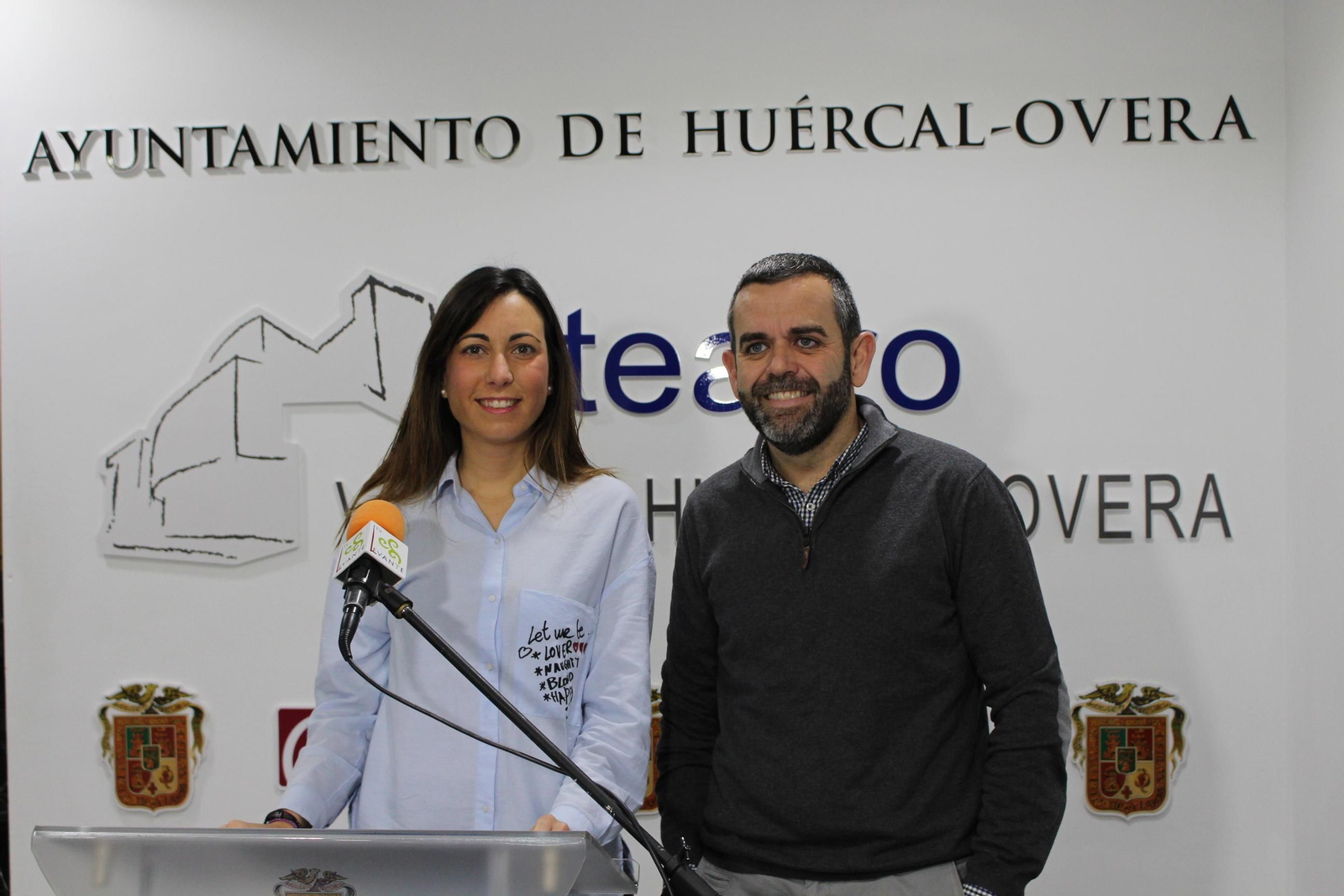 La edil de Juventud, Belén Martínez, y el concejal de Cultura, Antonio Lázaro.