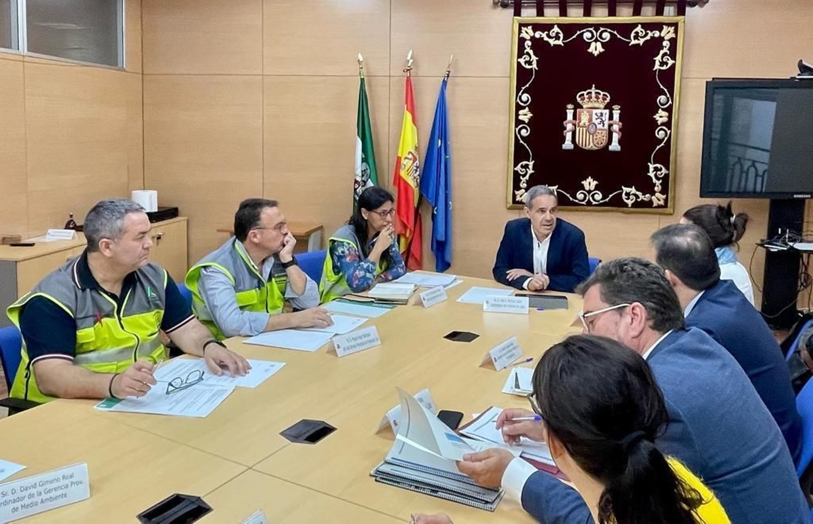 Reunión en la Subdelegación como parte del simulacro de contaminación en la Bahía de Cádiz