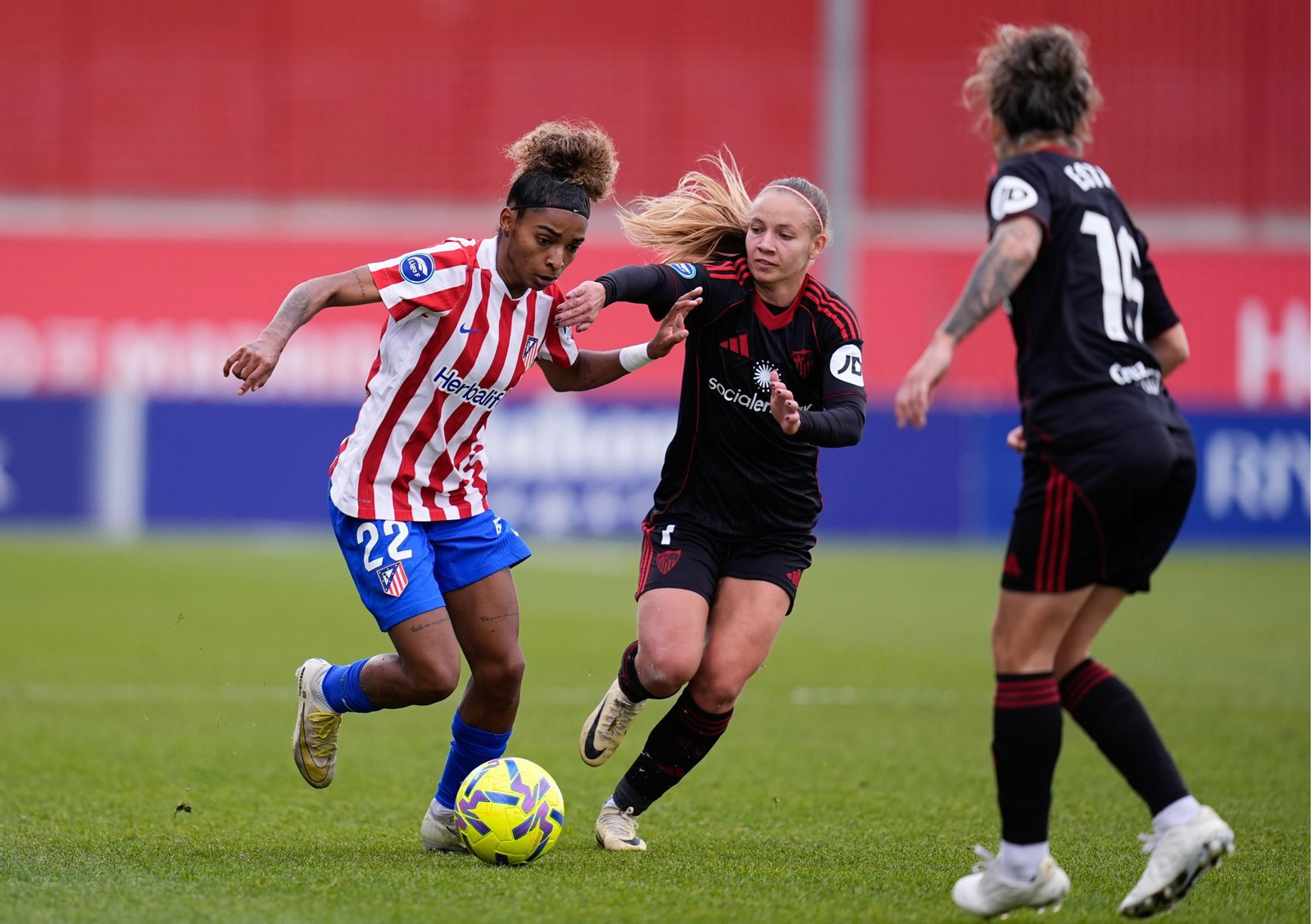 Las fotos del Atlético-Sevilla Femenino
