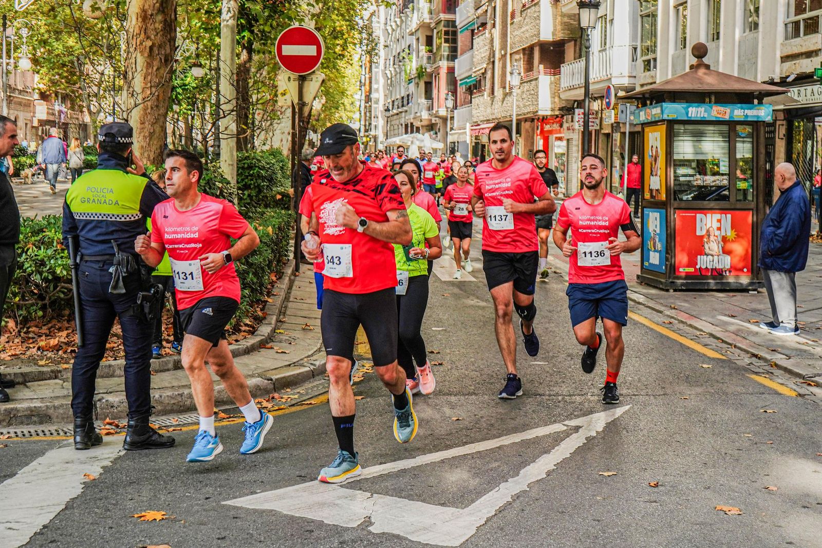 Las imágenes de la Carrera de la Cruz Roja en Granada