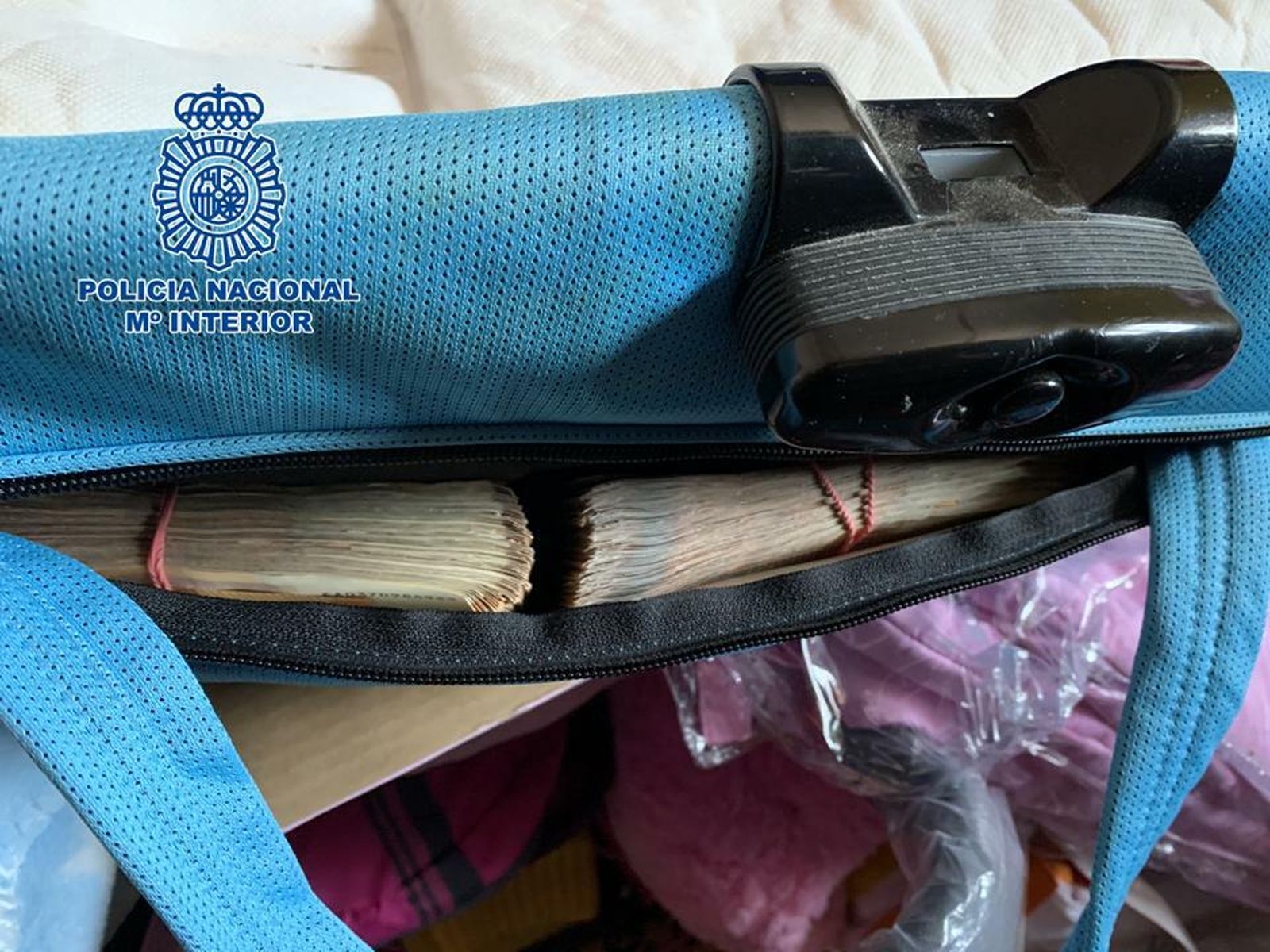 Una tienda 'growshop', eje de una operación policial contra la marihuana en Granada