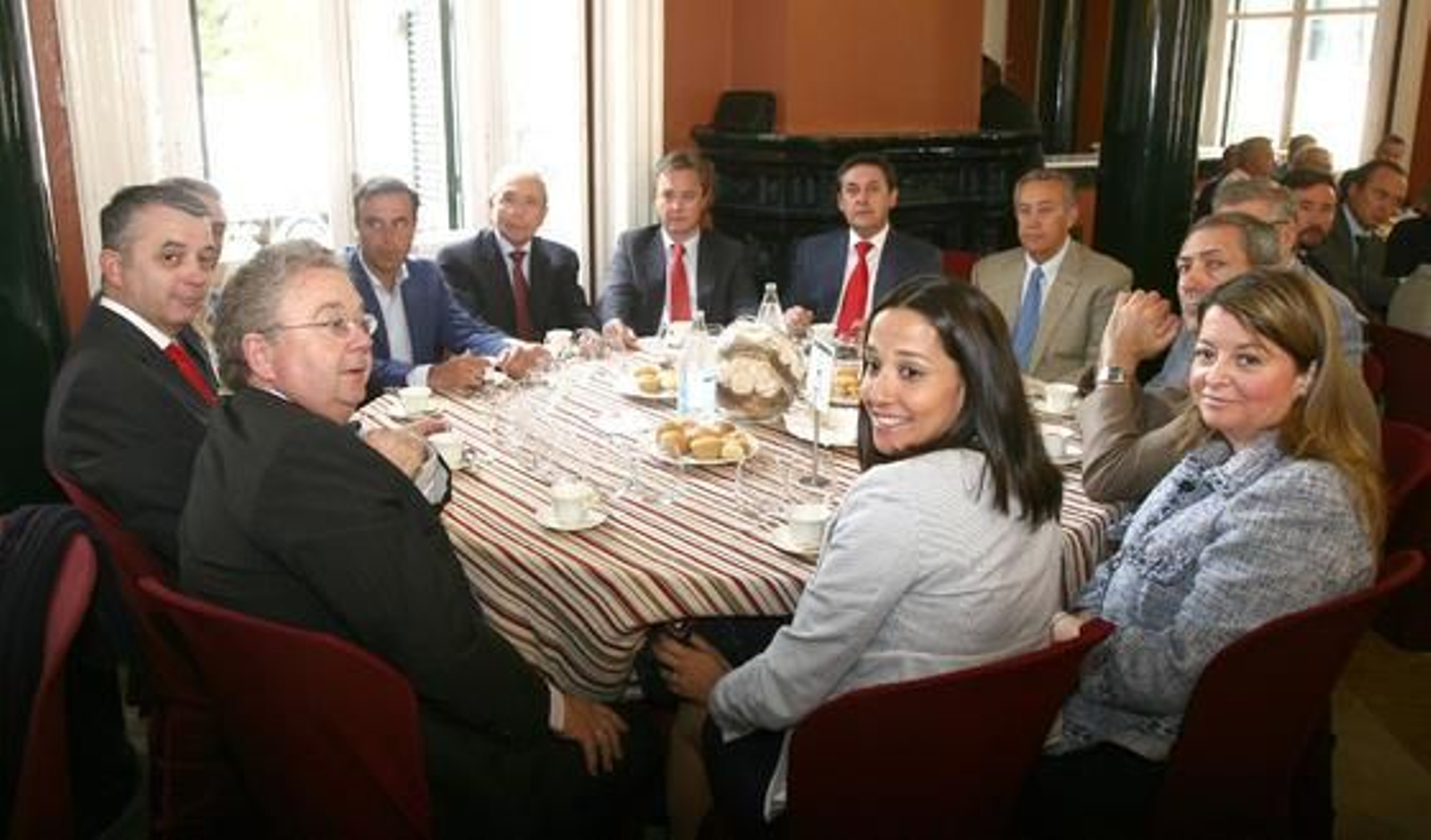 Tomás Giménez, Andrés Camacho, Francisco José Rubio, Francisco Campos, Luis Campos, Carlos Toledo, Francisco Vela, Eduardo Zalvide, Miguel Rojano, José Ángel Sainz, Florentina Riquel y Estefanía Gutiérrez.

Foto: Josue Correa/Alberto Dominguez