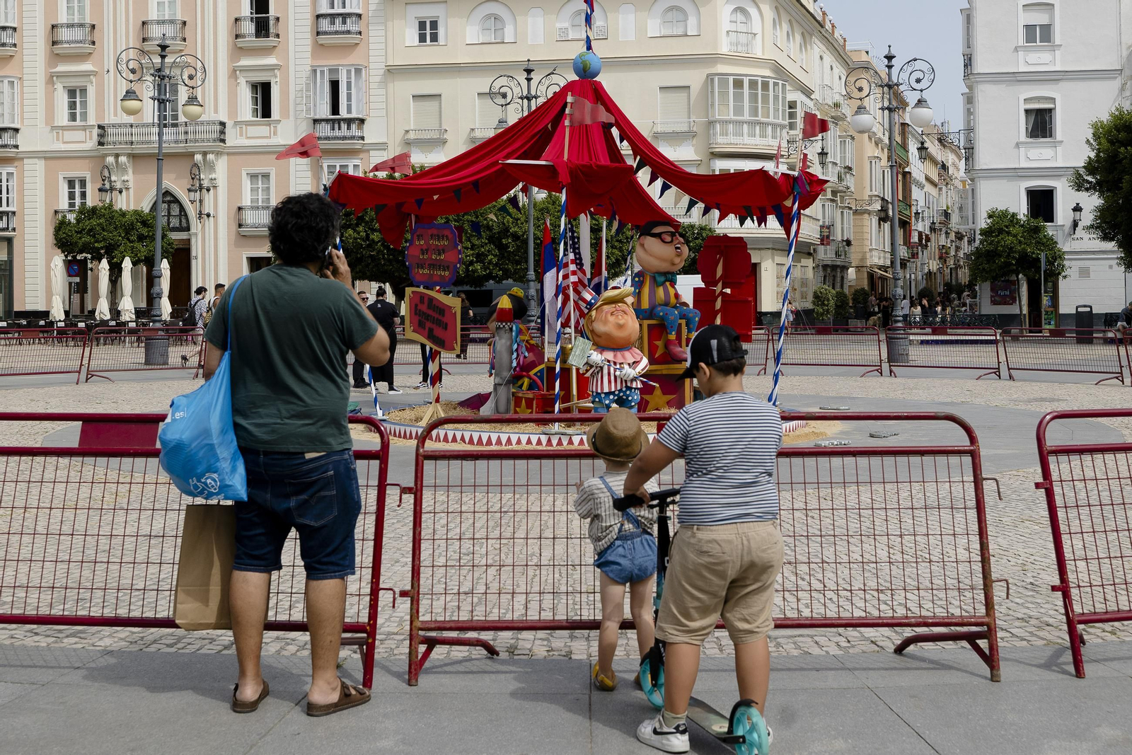 Las imágenes de los juanillos en Cádiz
