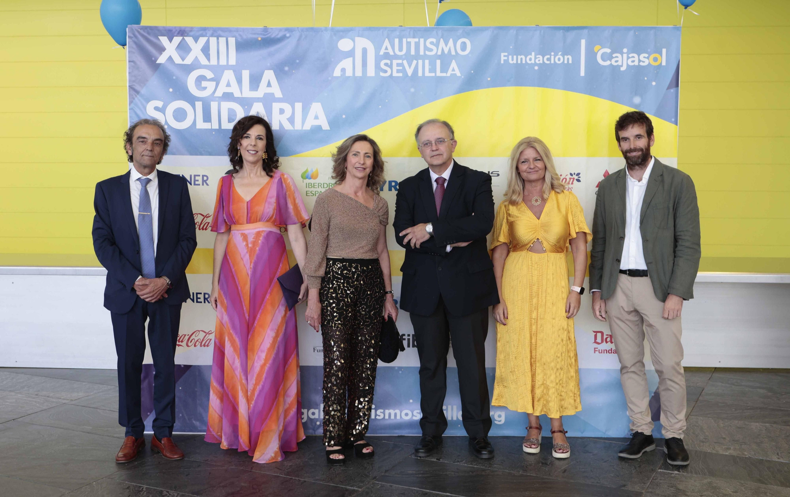 Los invitados  al photocall del la Gala Solidaria por el Autismo