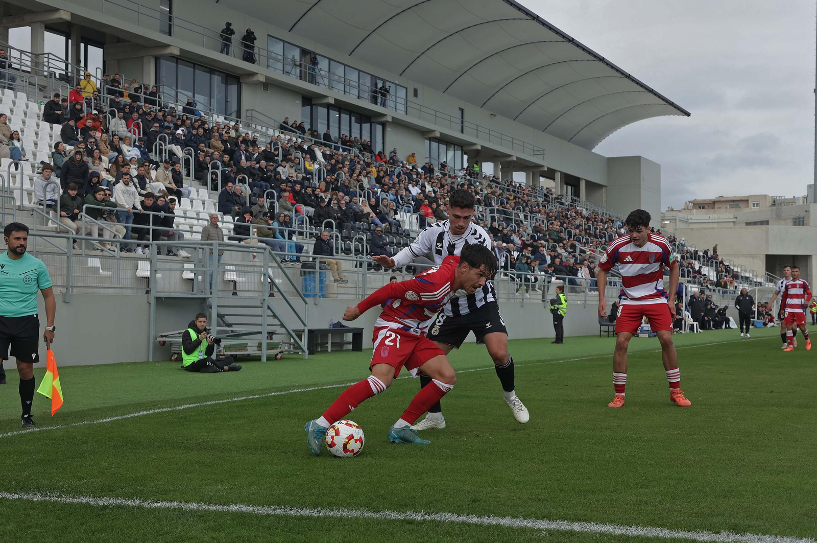 Las mejores fotos del Balona - Recreativo de Granada de Segunda Federación