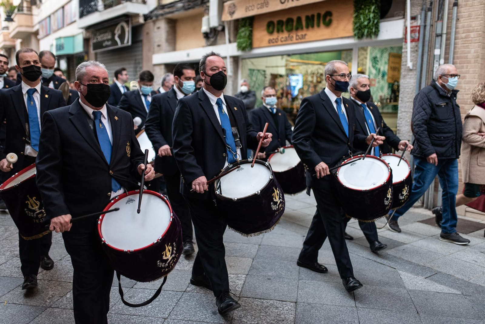 Imágenes de la Inmaculada Concepción procesionando por las calles de Huelva