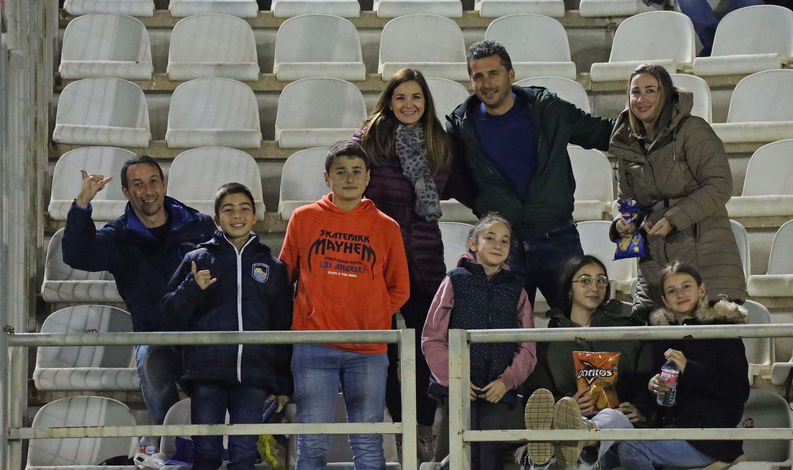 Fotos de la afición en el Nuevo Mirador