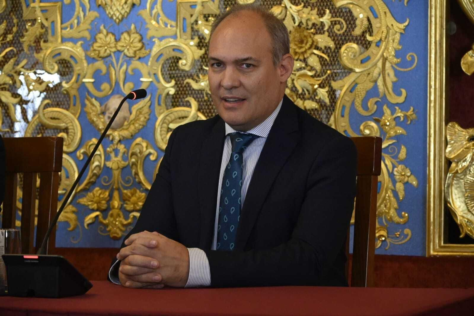 Las mejores imágenes del nuevo palio de la Virgen de los Ángeles de Huelva