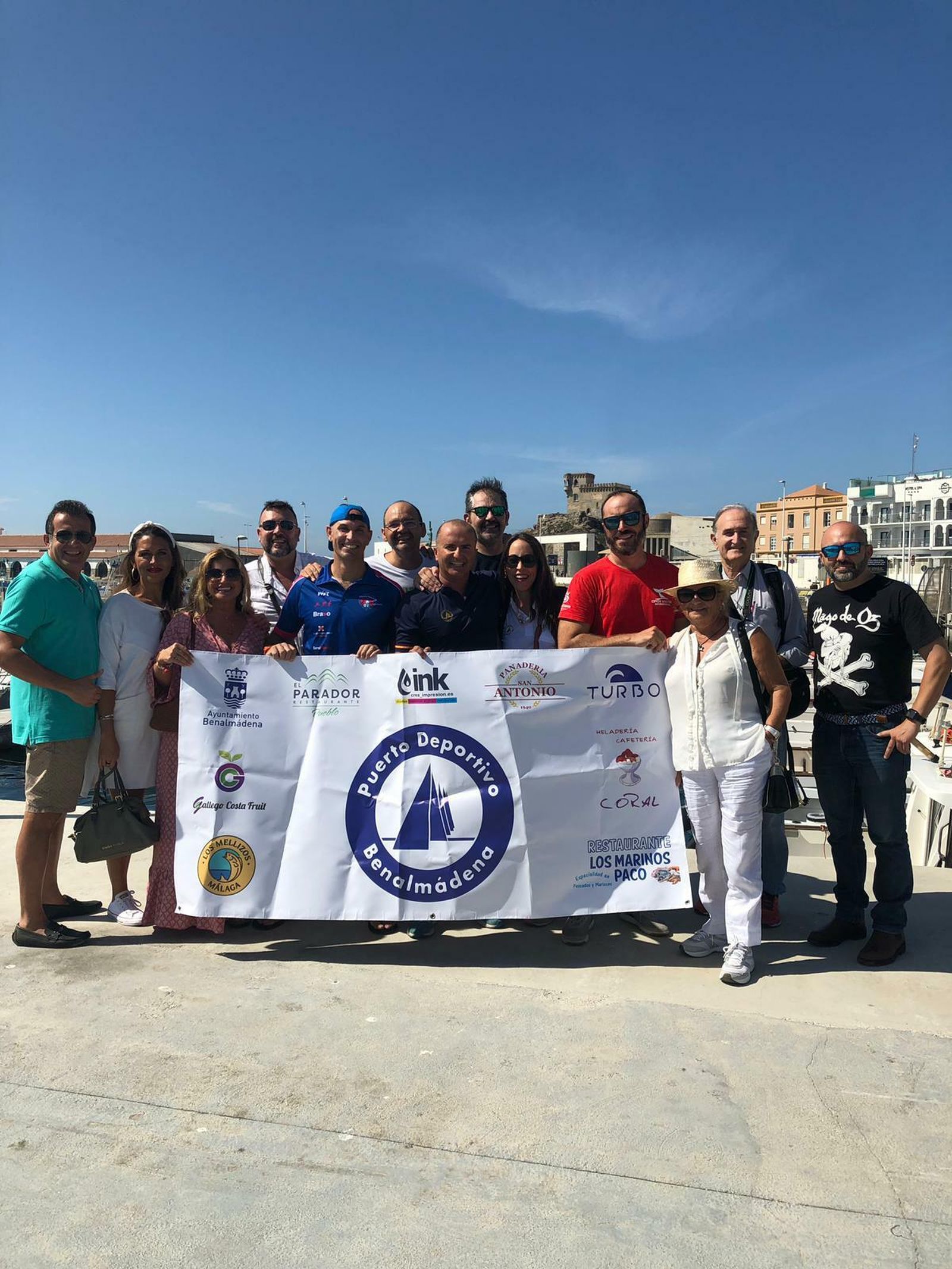 Las fotos de Cristóbal Márquez, bombero que cruzó a nado el Estrecho