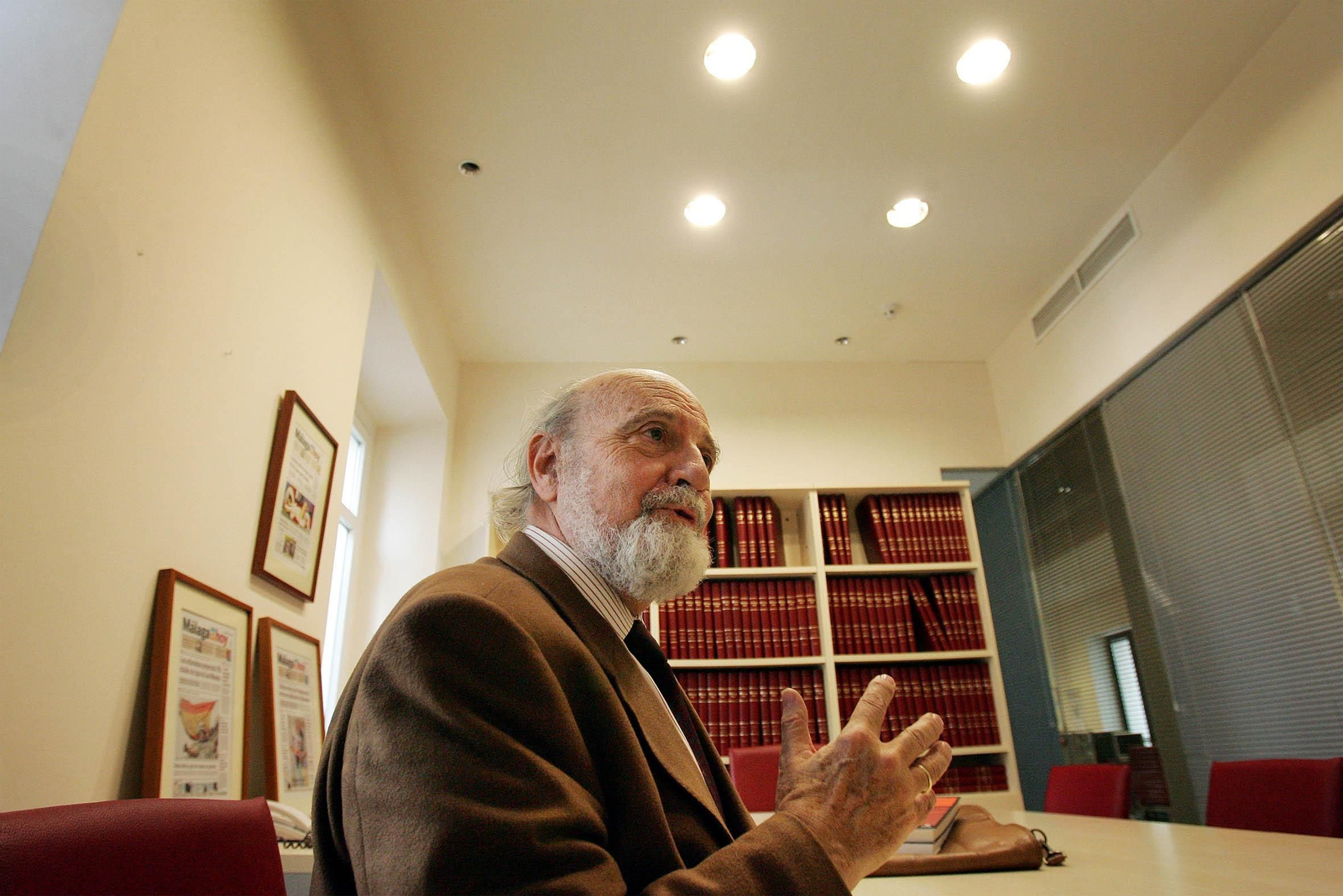 El escritor Alfredo Fierro (Soria, 1936).