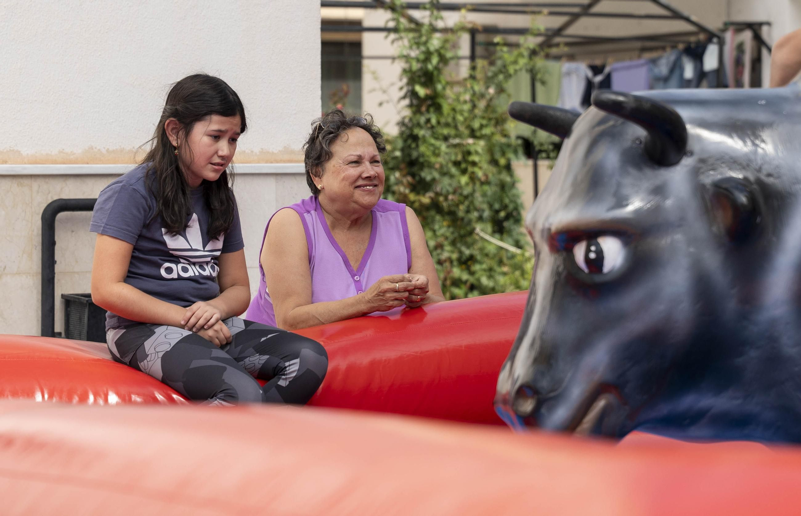 Las imágenes del taller de toros para niños y toro mecánico en Macael