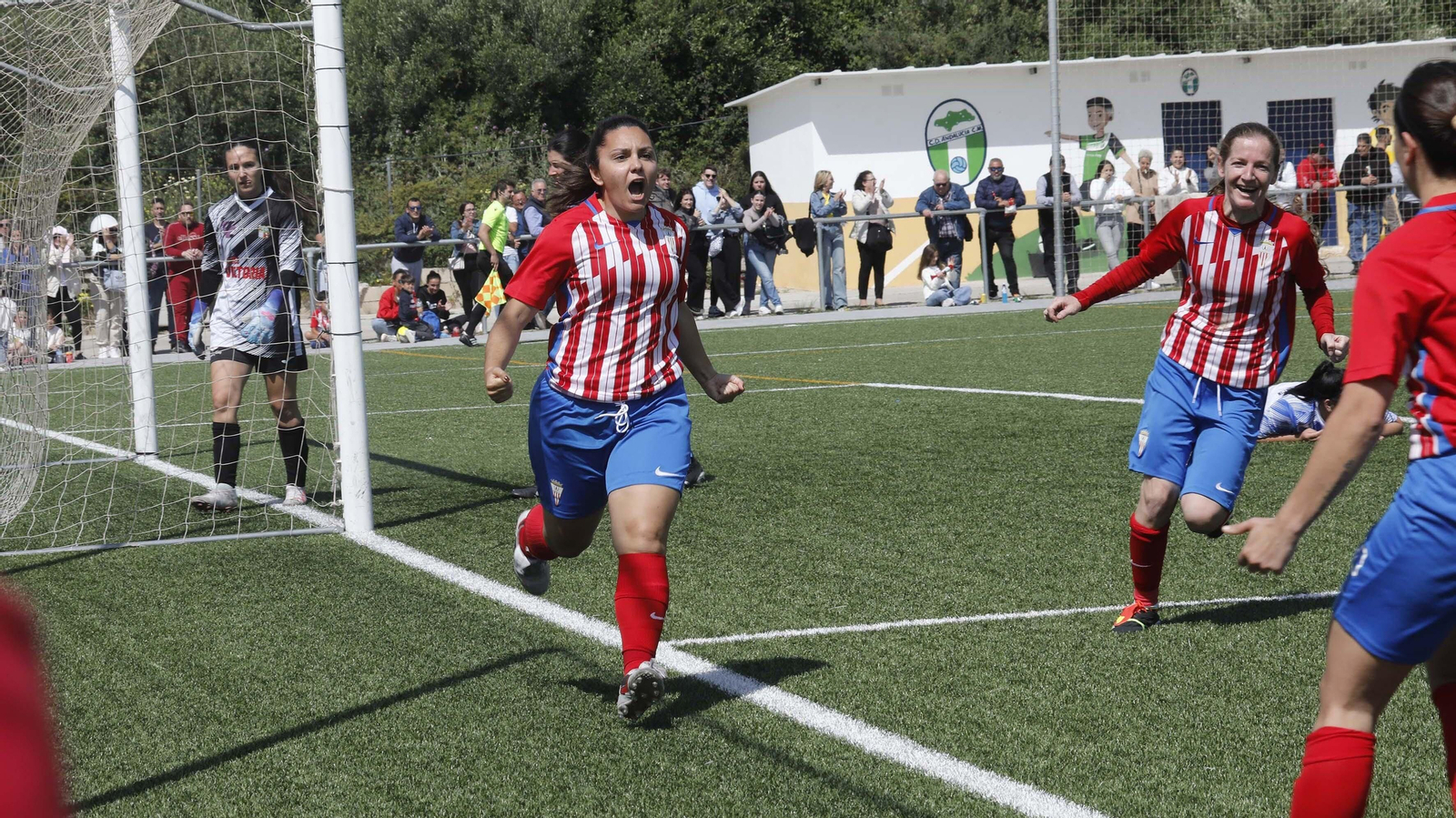 Las fotos del título de campeonas de Segunda Andaluza femenina del Algeciras CF