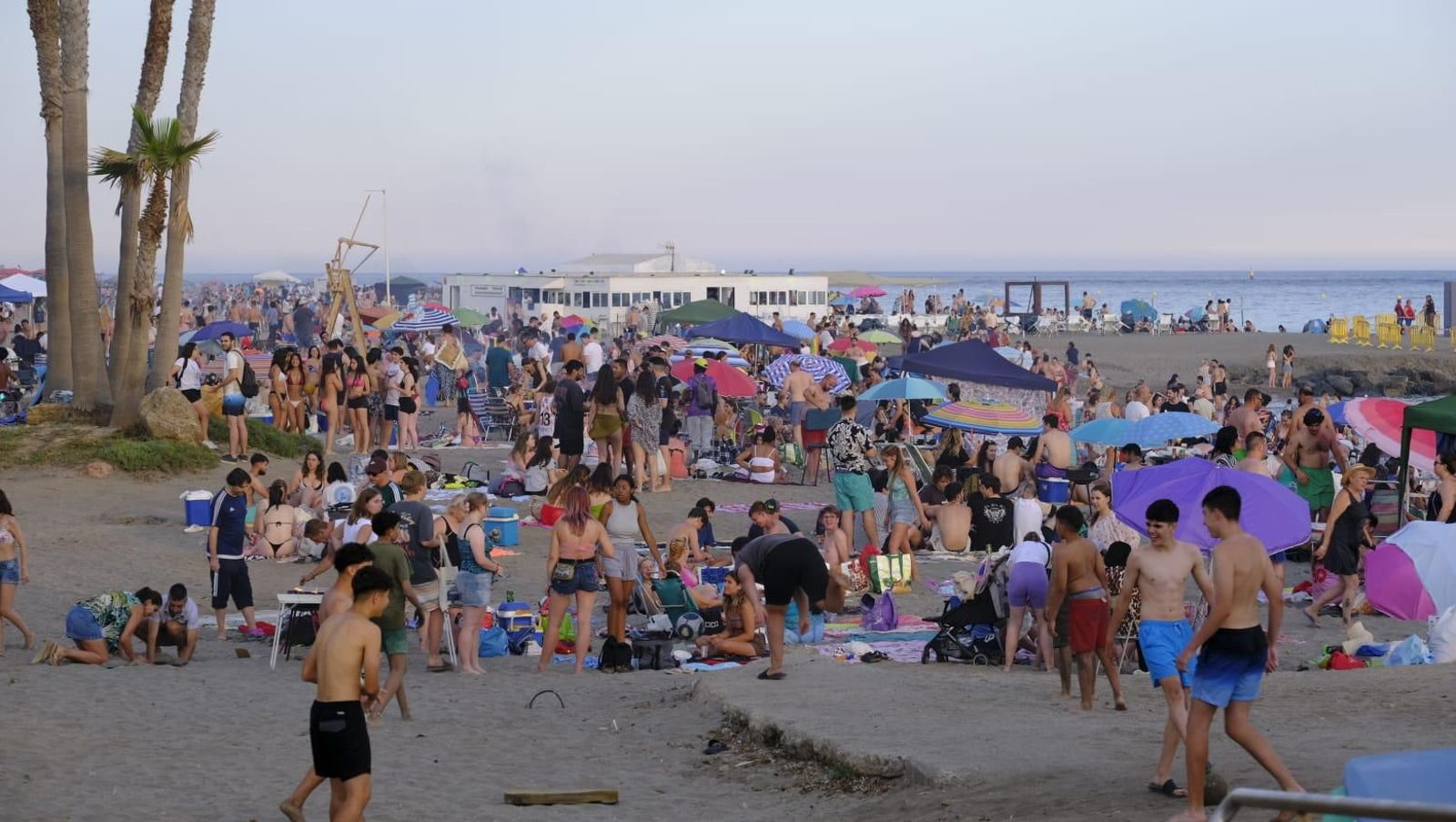 Imágenes de la celebración de San Juan en Almería capital