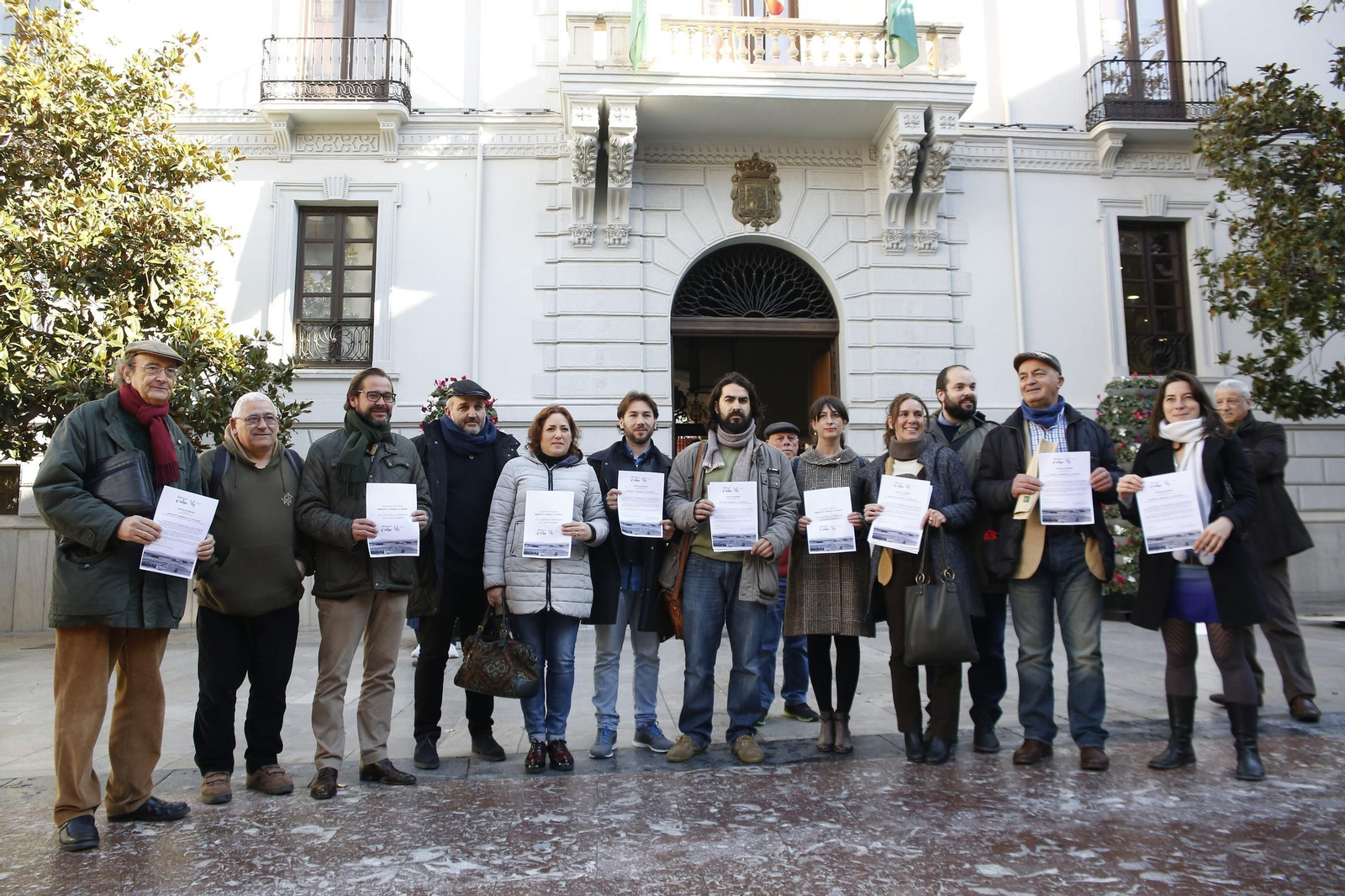 Plataformas y representantes políticos con la "enmienda a la totalidad" del plan.