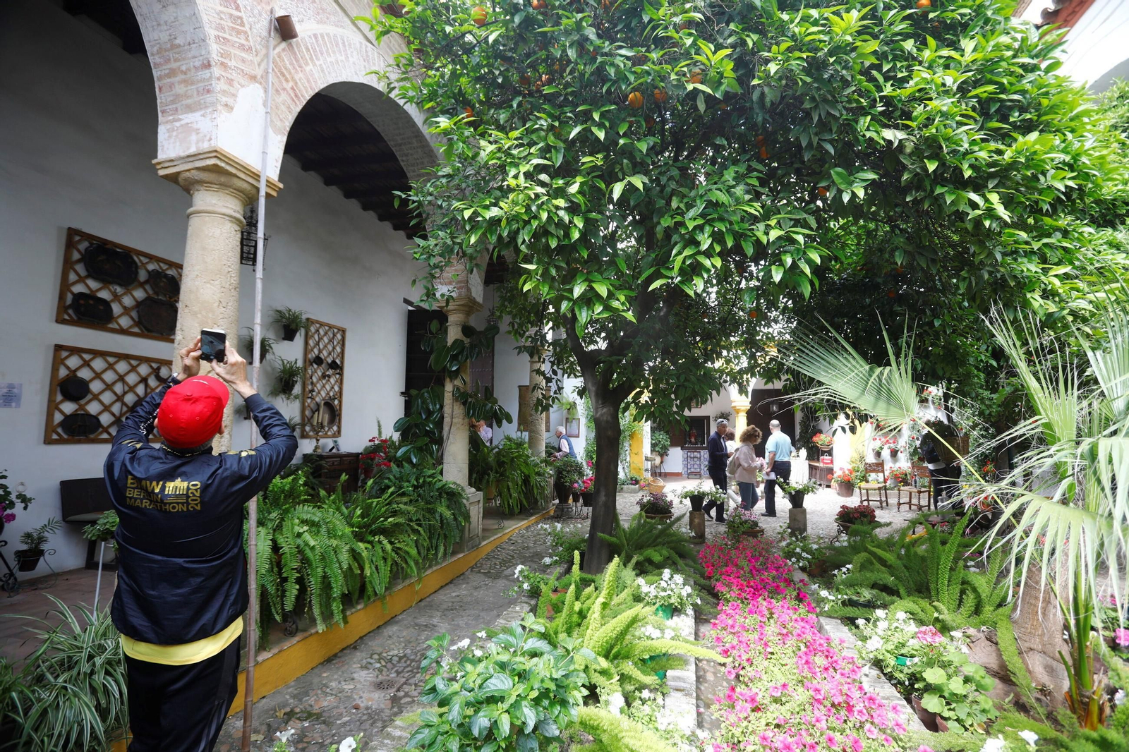 Patio de las Religiosas Jerónimas de Santa Marta y Hermandad de la Misericordia.