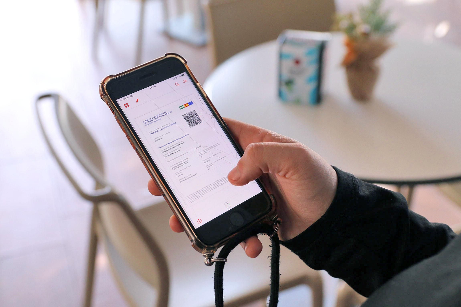 El certificado covid ya es obligatorio para entrar en bares y restaurantes.