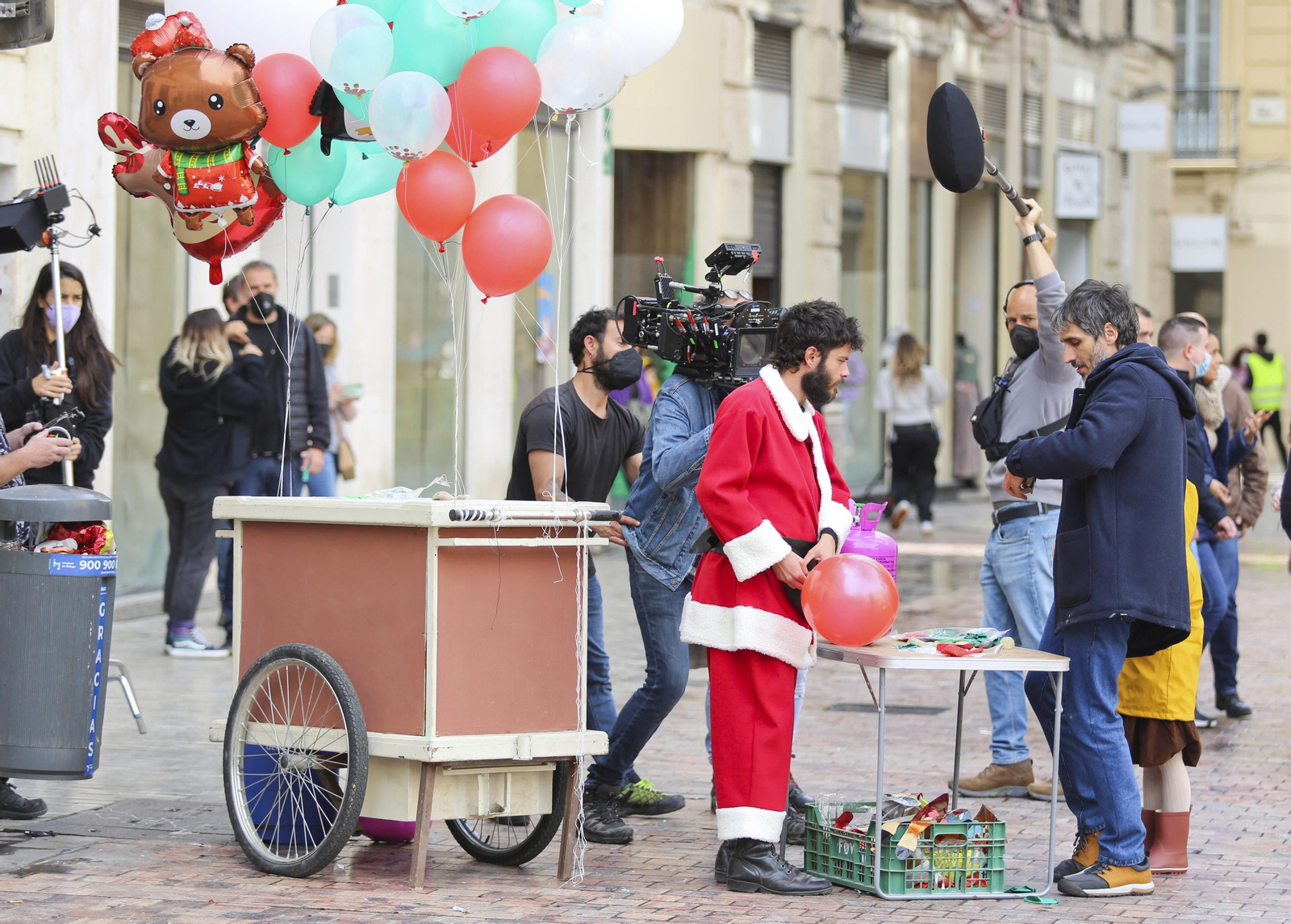 El rodaje de 'La chica de nieve' en Málaga, en fotos