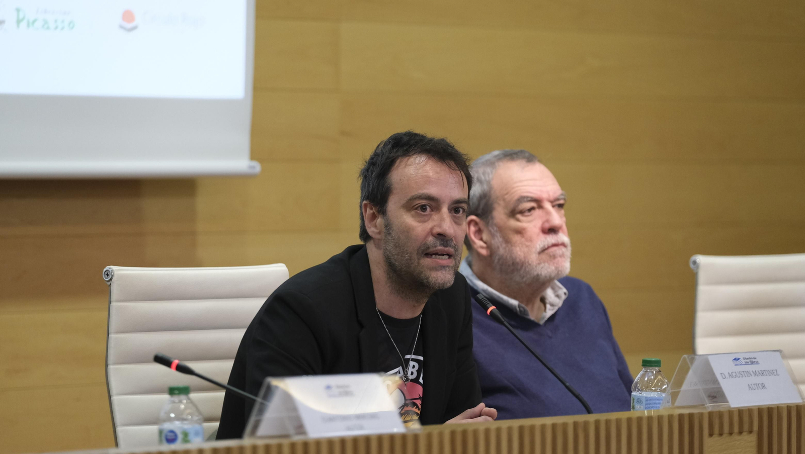 Imágenes de Diario de los Libros con Carmen Mola