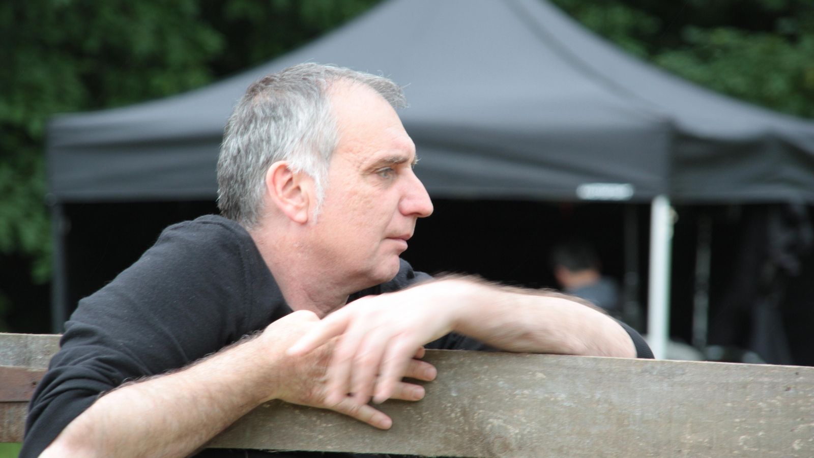 Fernando Bernués, director