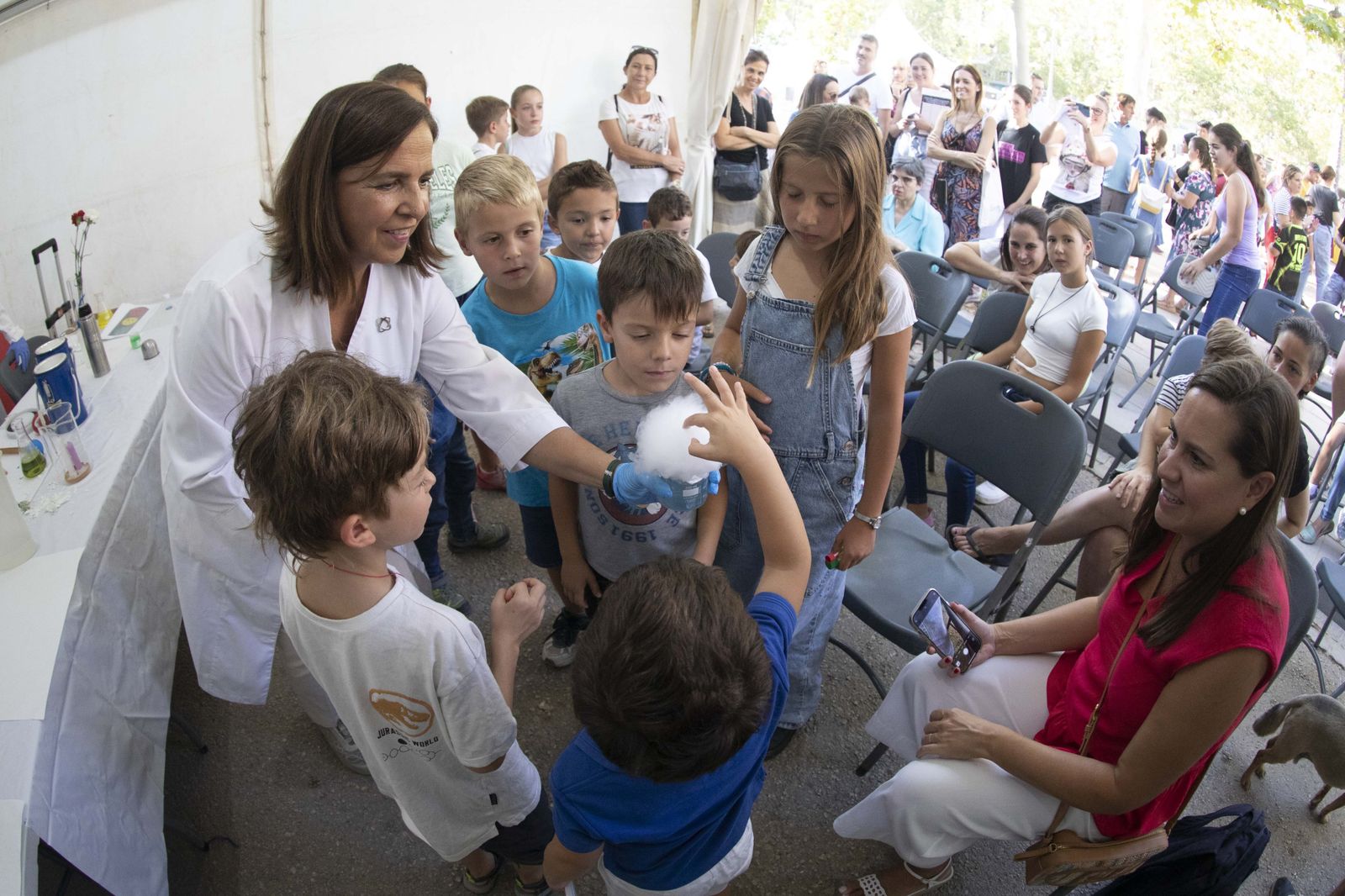 Así ha sido la Noche de los investigadores en Granada