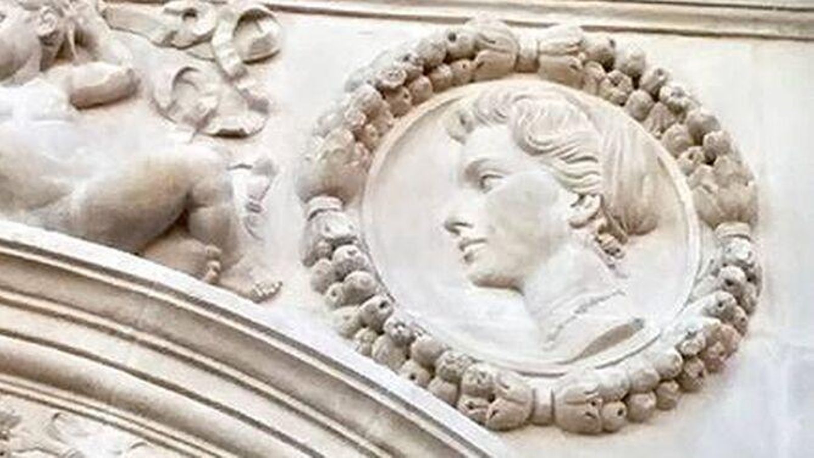 Grace-Kelly-inmortalizada en el Ayuntamiento-Sevilla