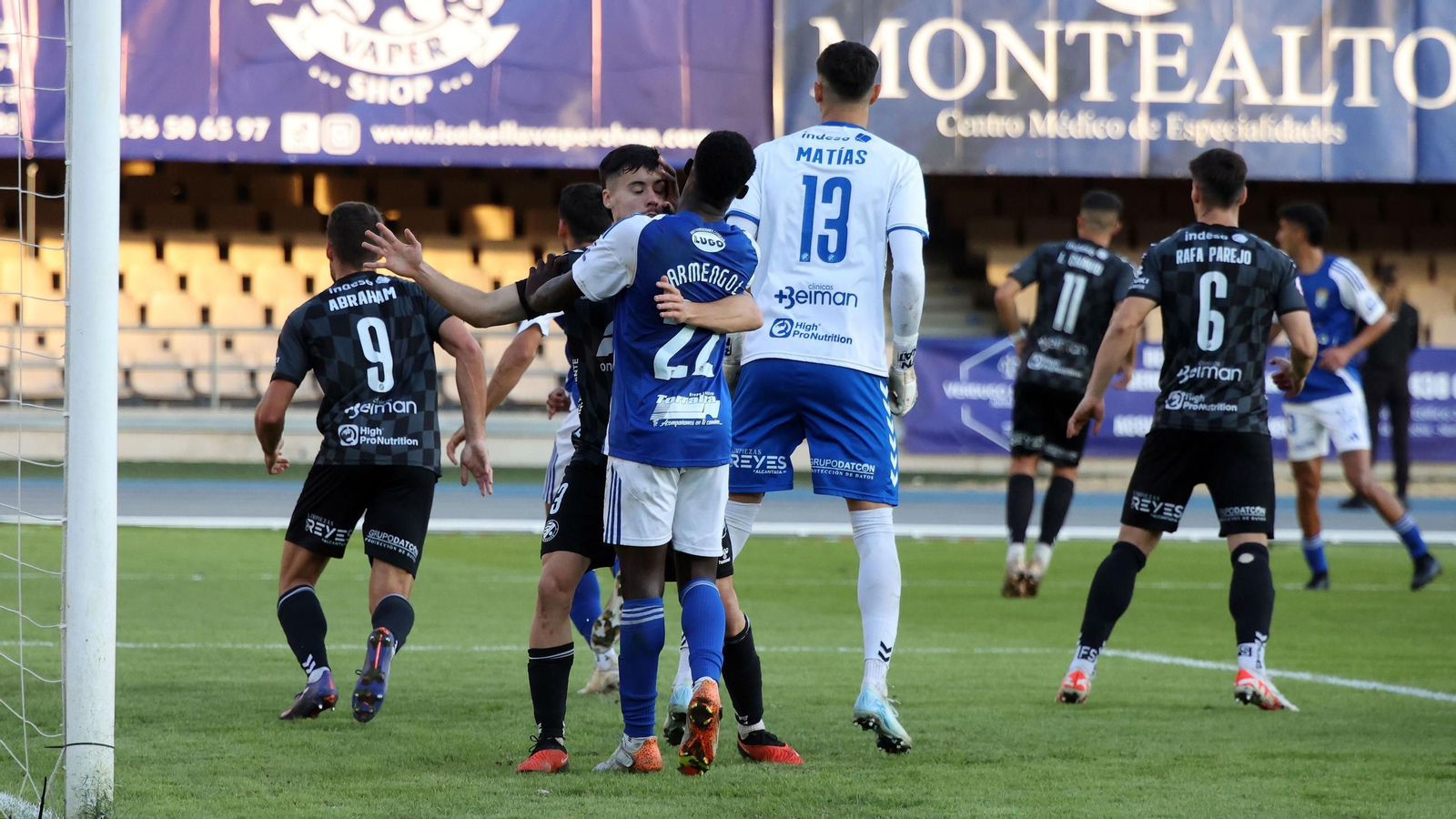 Imágenes del derbi entre Xerez CD y Xerez DFC en Chapín