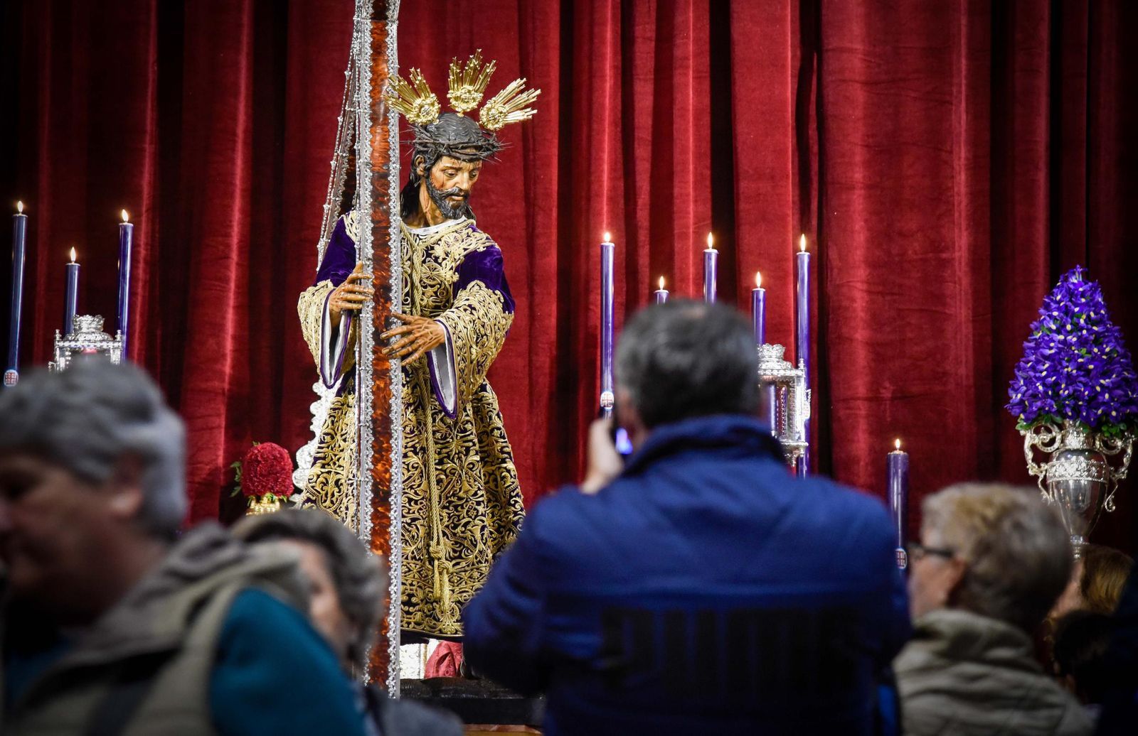 Besapié a Jesús Nazareno
