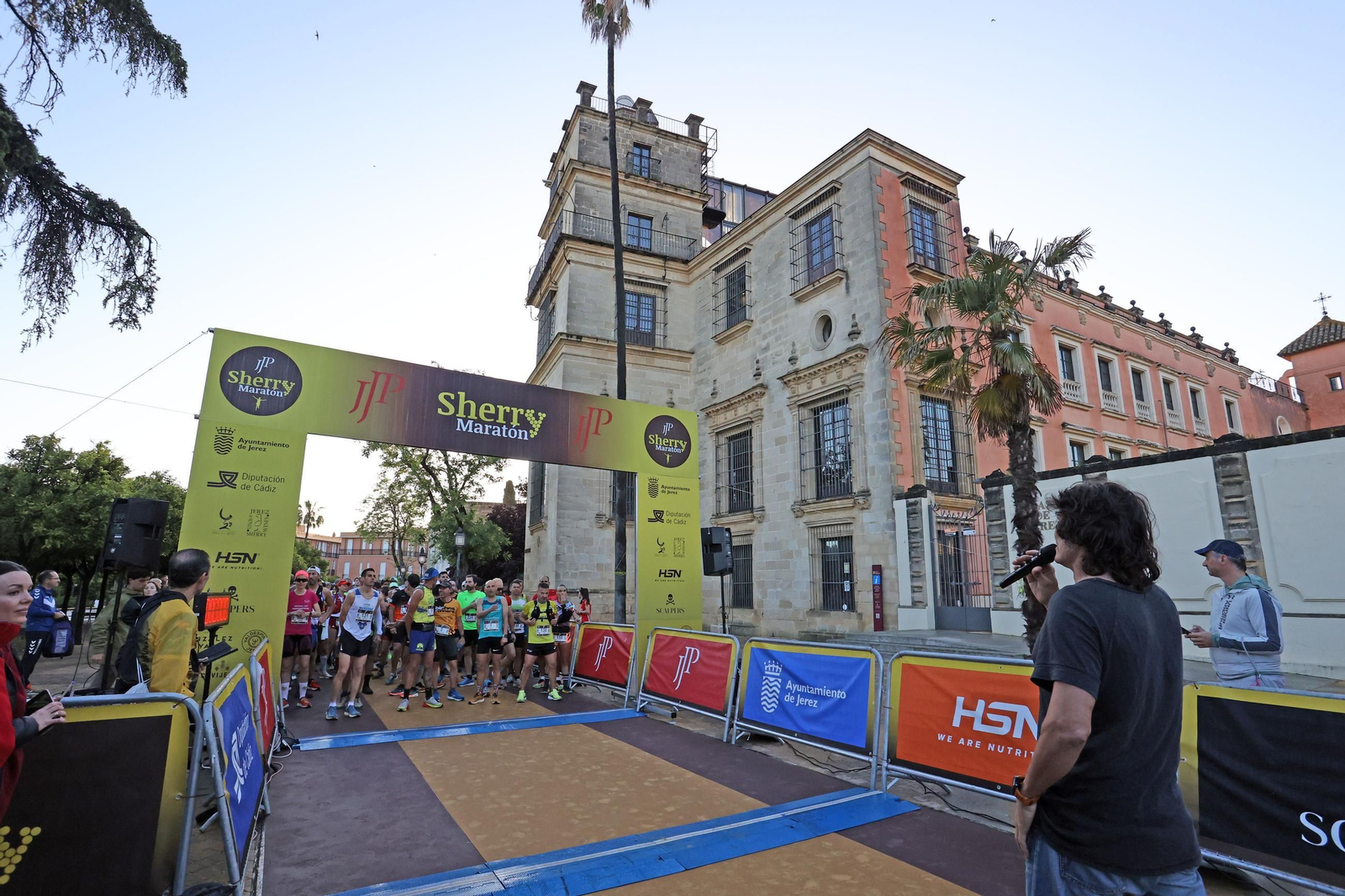 Búscate en la Sherry Maratón 2025 de Jerez (I)
