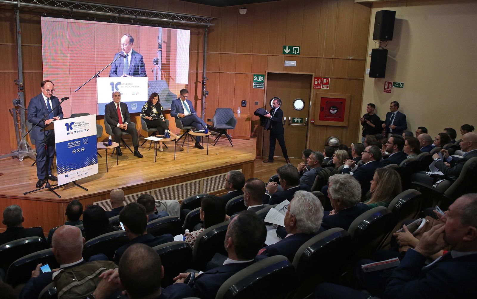 Imágenes del Foro Empresarial Unión Europea y Centroamérica en Algeciras