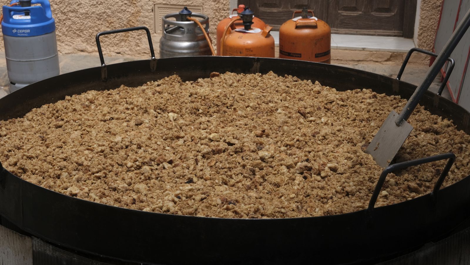 Imágenes del concurso de cata de vinos de las Fiestas de Abrucena 2022