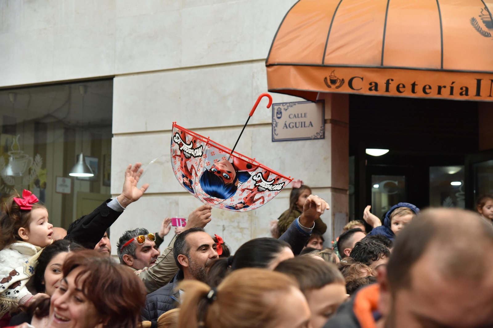 Imágenes de la Cabalgata de la ilusión en La Línea