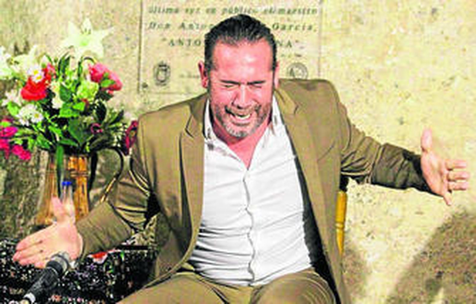 Alfredo Tejada durante su actuación en la Peña El Taranto.