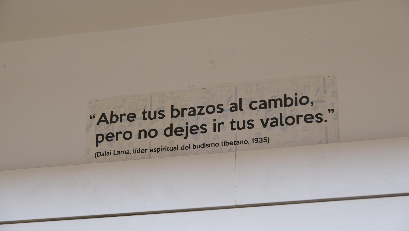 Imágenes del comienzo del nuevo curso de Secundaria en el IES Aurantia de Benahadux