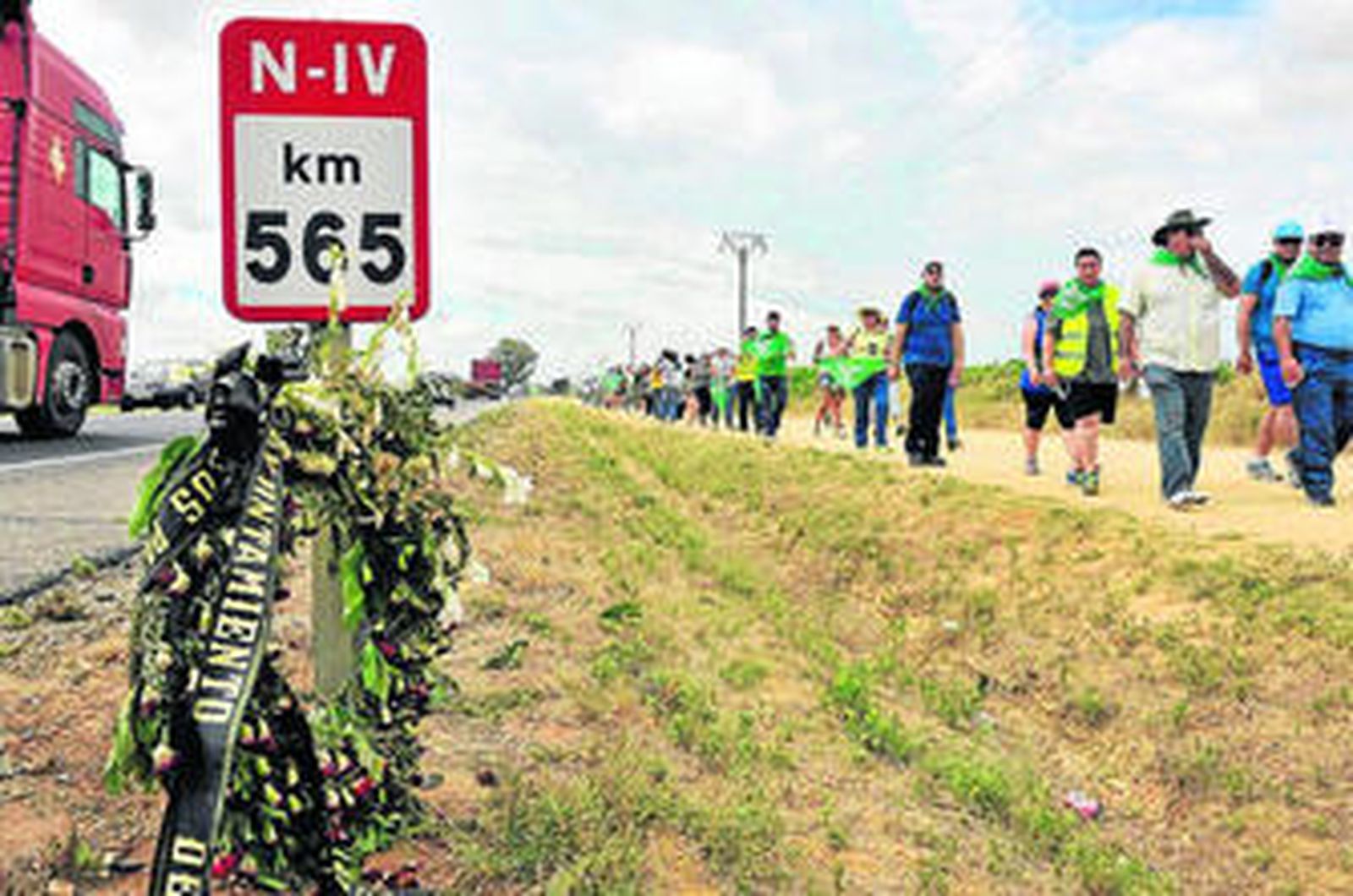 Una de las marchas que se han realizado recientemente en el tramo palaciego de la N-IV, tras uno de los accidentes.