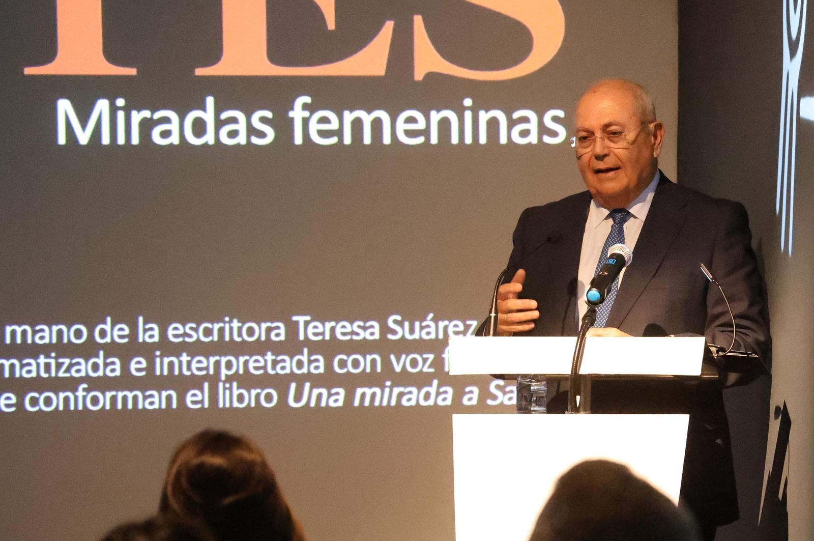 Imágenes de la lectura dramatizada de la obra "Una mirada a Saltés", en el museo de Huelva