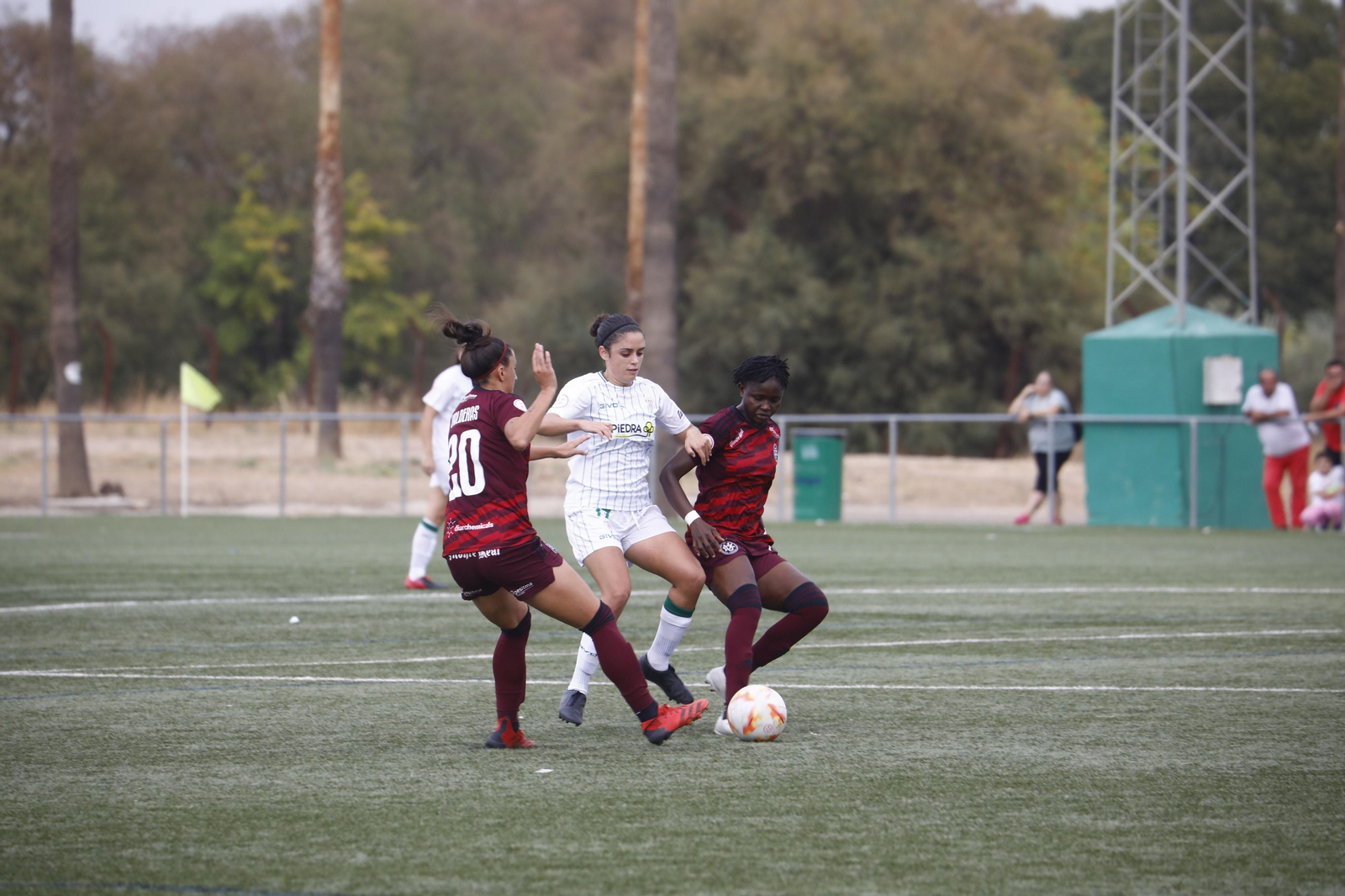La victoria del Córdoba Femenino ante el Dux Logroño en la Copa de la Reina, en imágenes
