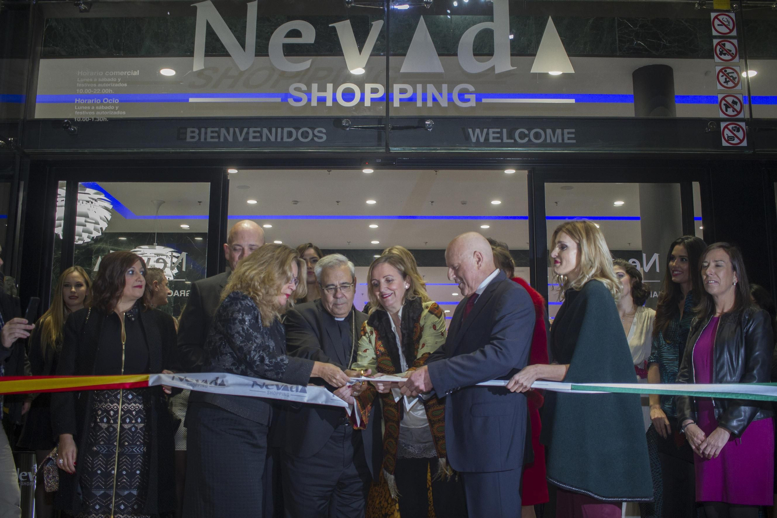 Fiesta en Granada por la apertura del Nevada