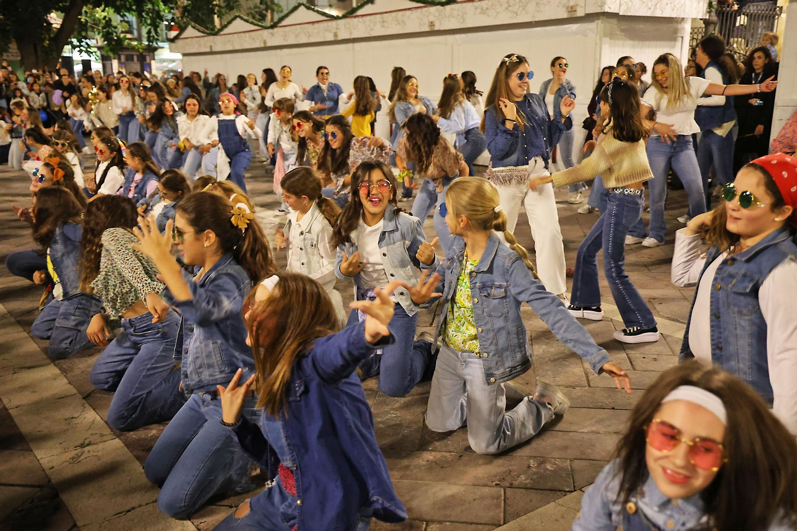 Imágenes del espectacular Flashmobe realizado en la Plaza de Las Monjas