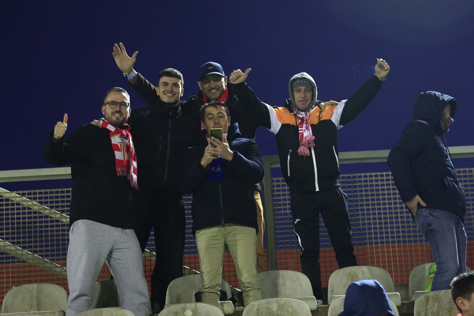 Búscate en el Nuevo Mirador durante el Algeciras - Juventud Torremolinos de Primera Federación
