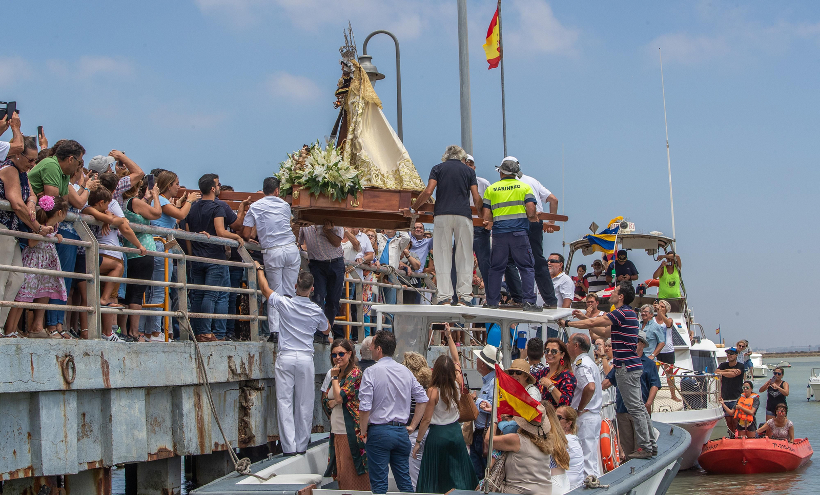 La procesión del Carmen de Gallineras, en imágenes