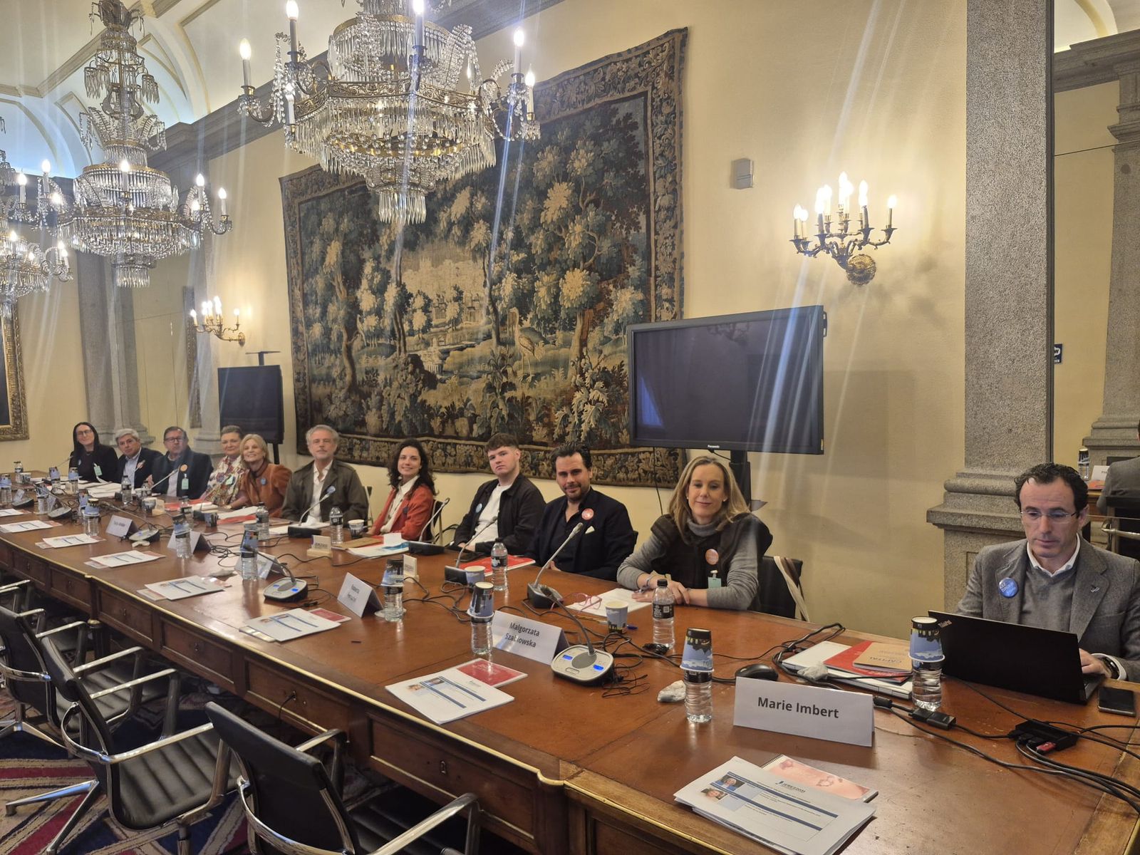 Imagen del equipo Jerez 2031 antes de que entrase el jurado.