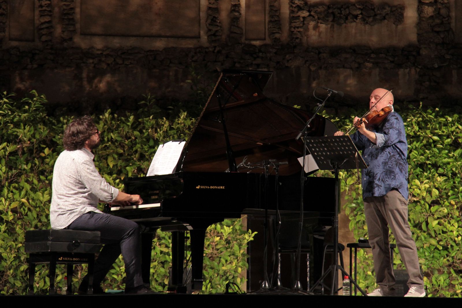 Emilio Moreno y Aarón Zapico en un momento de su concierto