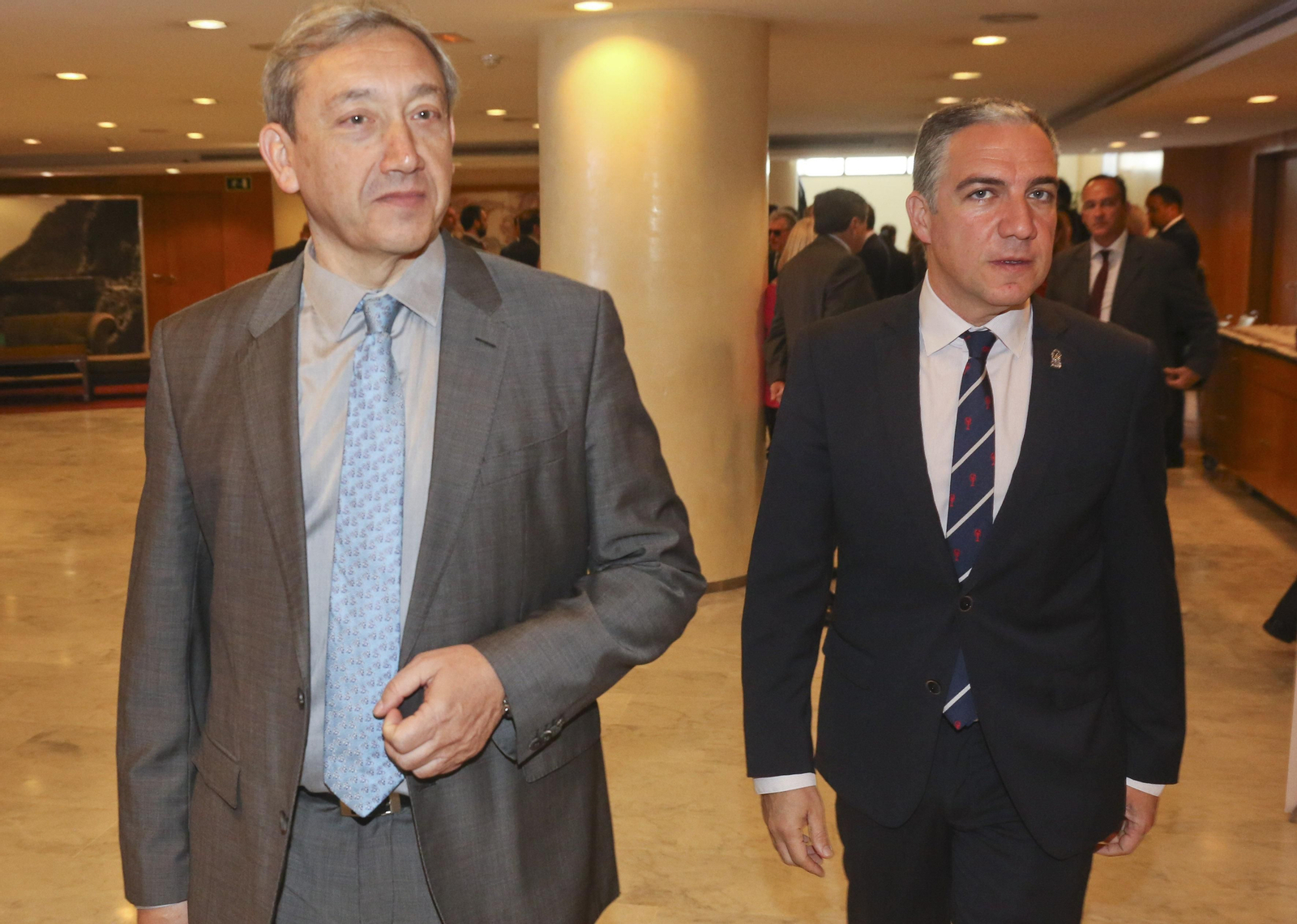 Foro Joly con Elías Bendodo