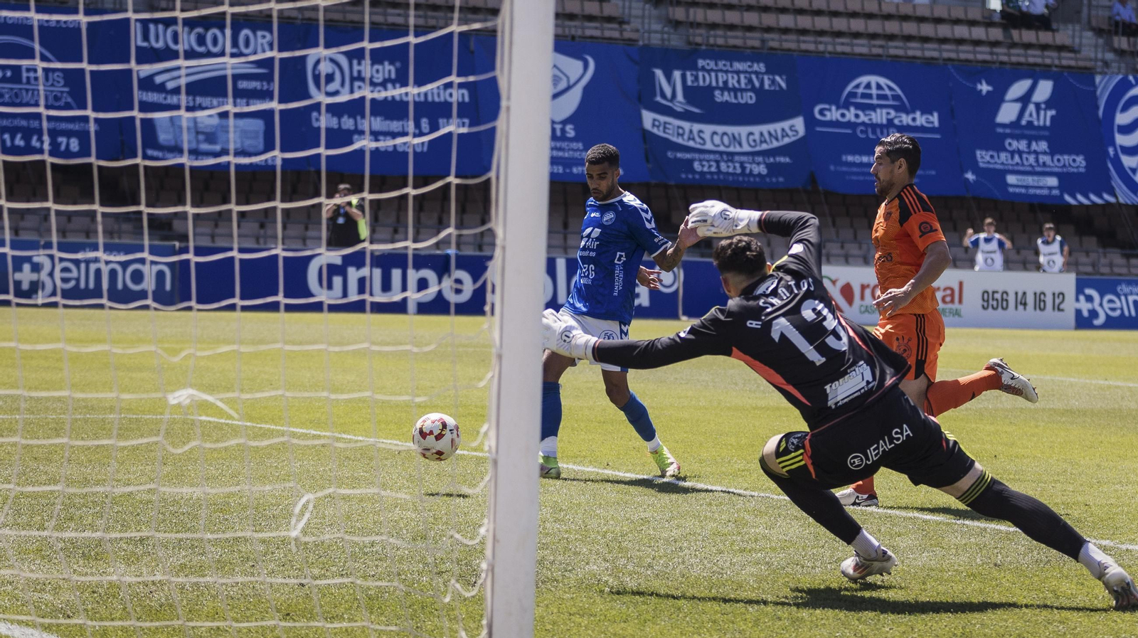 Las imágenes del derbi entre Xerez DFC y Xerez CD en Chapín