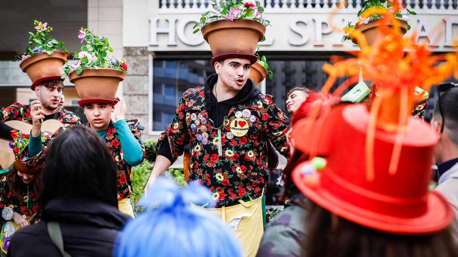 Las mejores imágenes del primer domingo de Carnaval de Cádiz