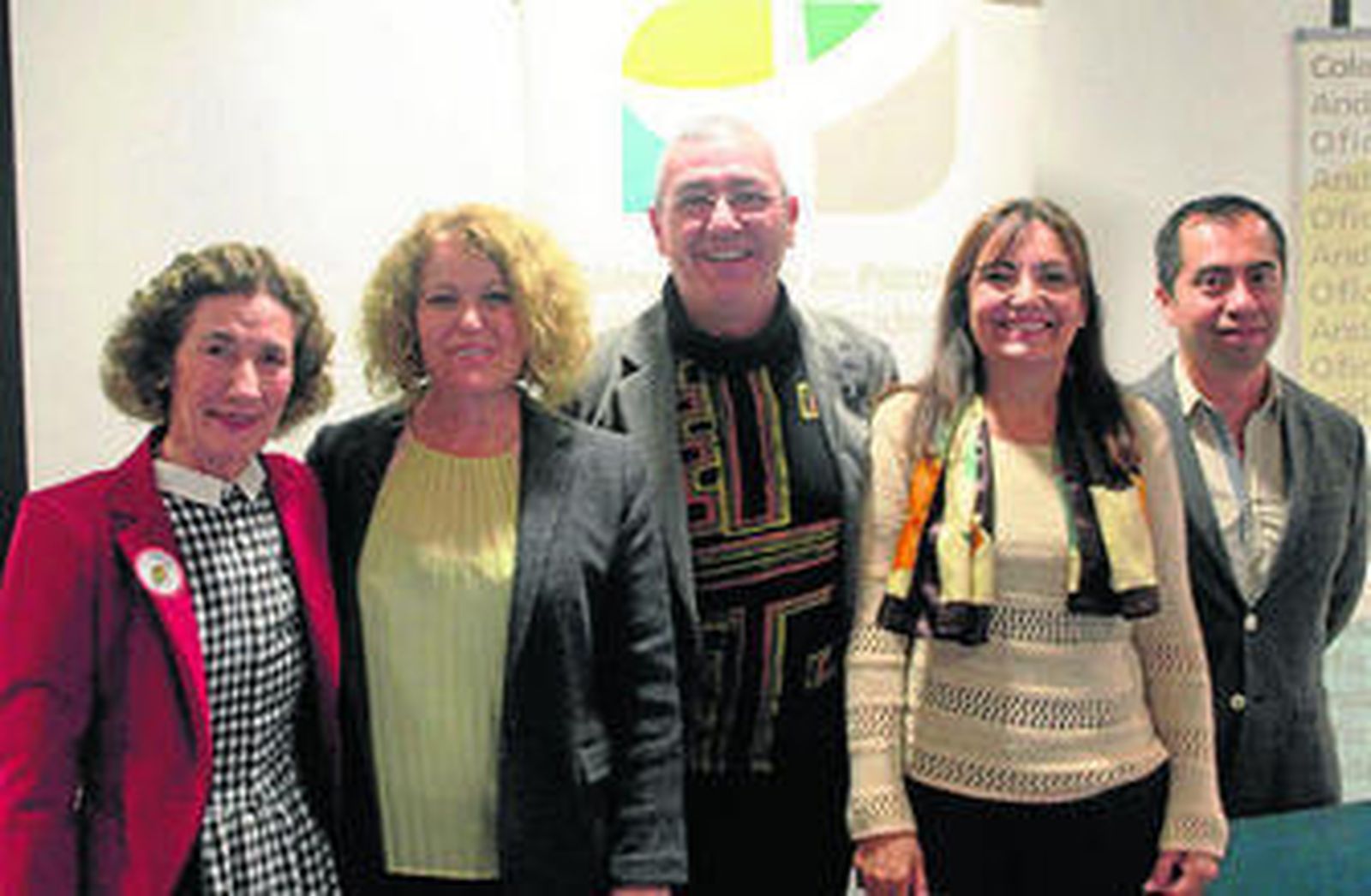 Mª Luisa Guardiola, Adela Castaño, Fernando García, Reyes Casares y Omar Estrada.